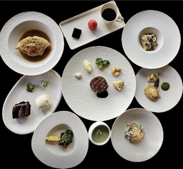 방배동 레스토랑 블랙 플레이팅 요리